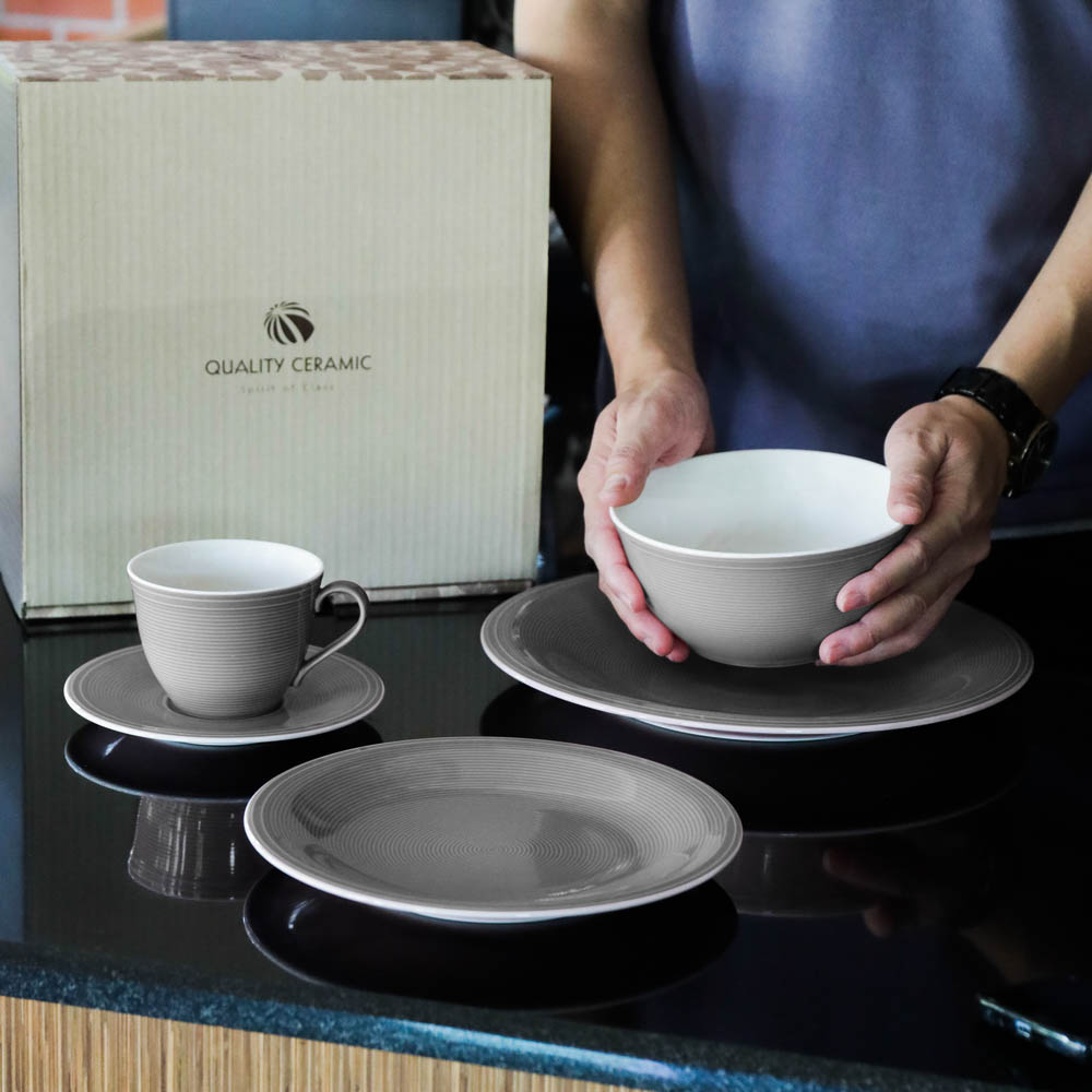 ชุด 4 ชิ้น (CF) แบบที่ 1