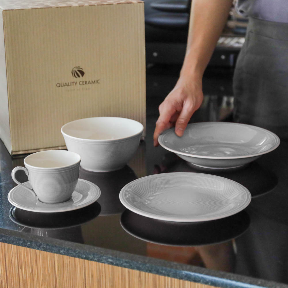 ชุด 4 ชิ้น (CF) แบบที่ 3